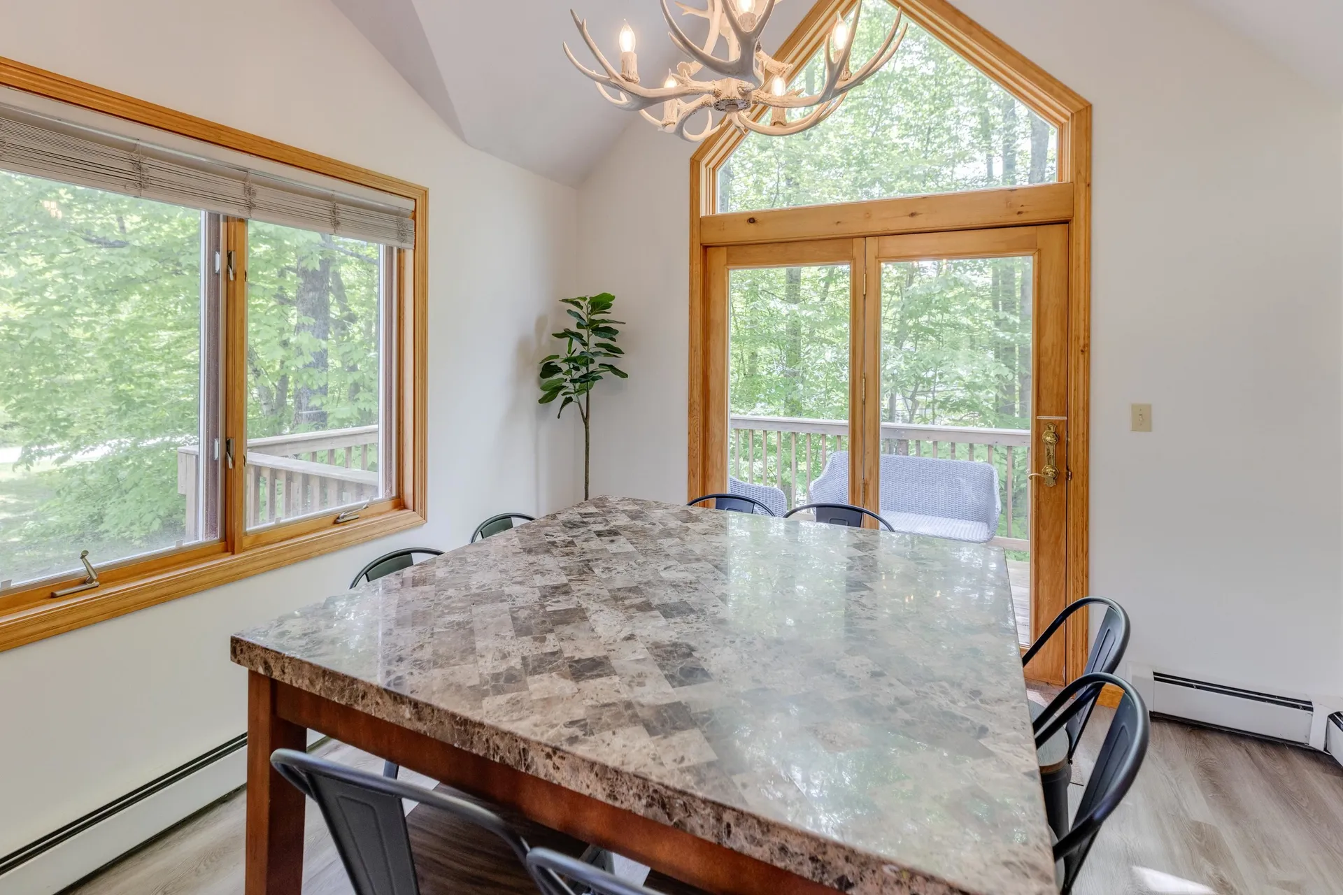 31 Pine Hill Lane Lincoln NH 03251