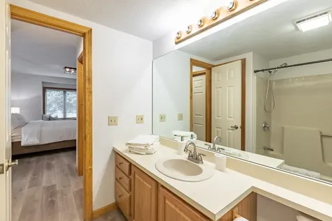 31 Pine Hill Lane Lincoln NH 03251