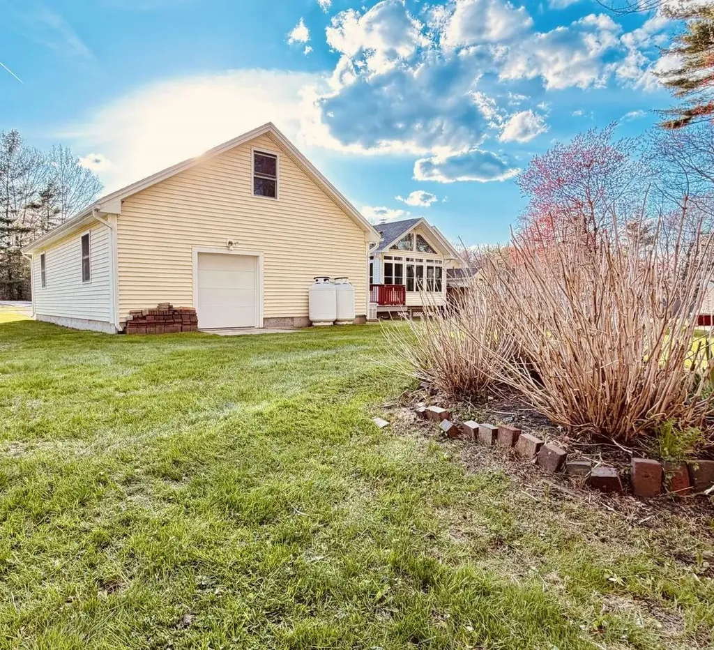 314 Mammoth Road Londonderry NH 03053