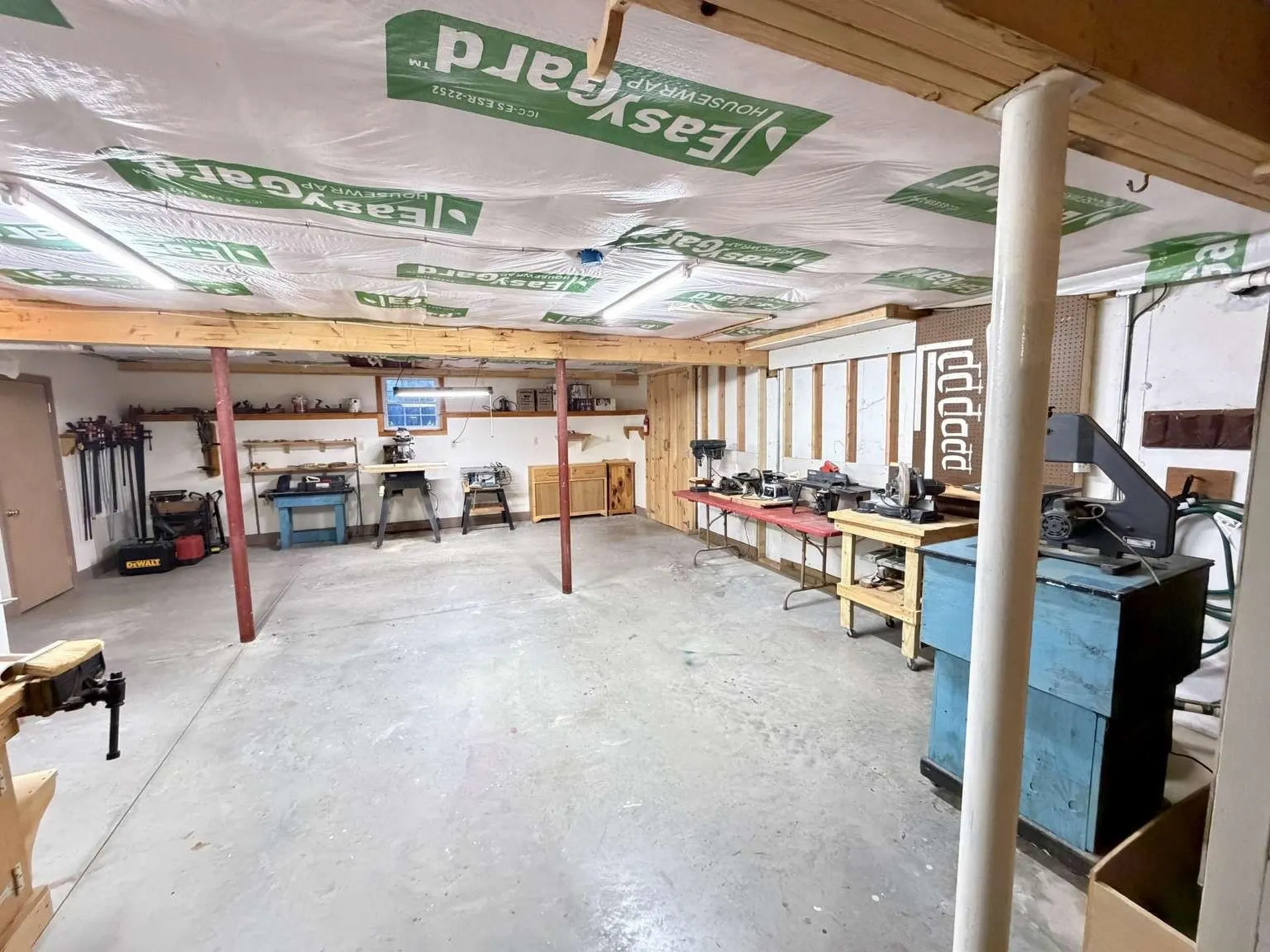314 Mammoth Road Londonderry NH 03053