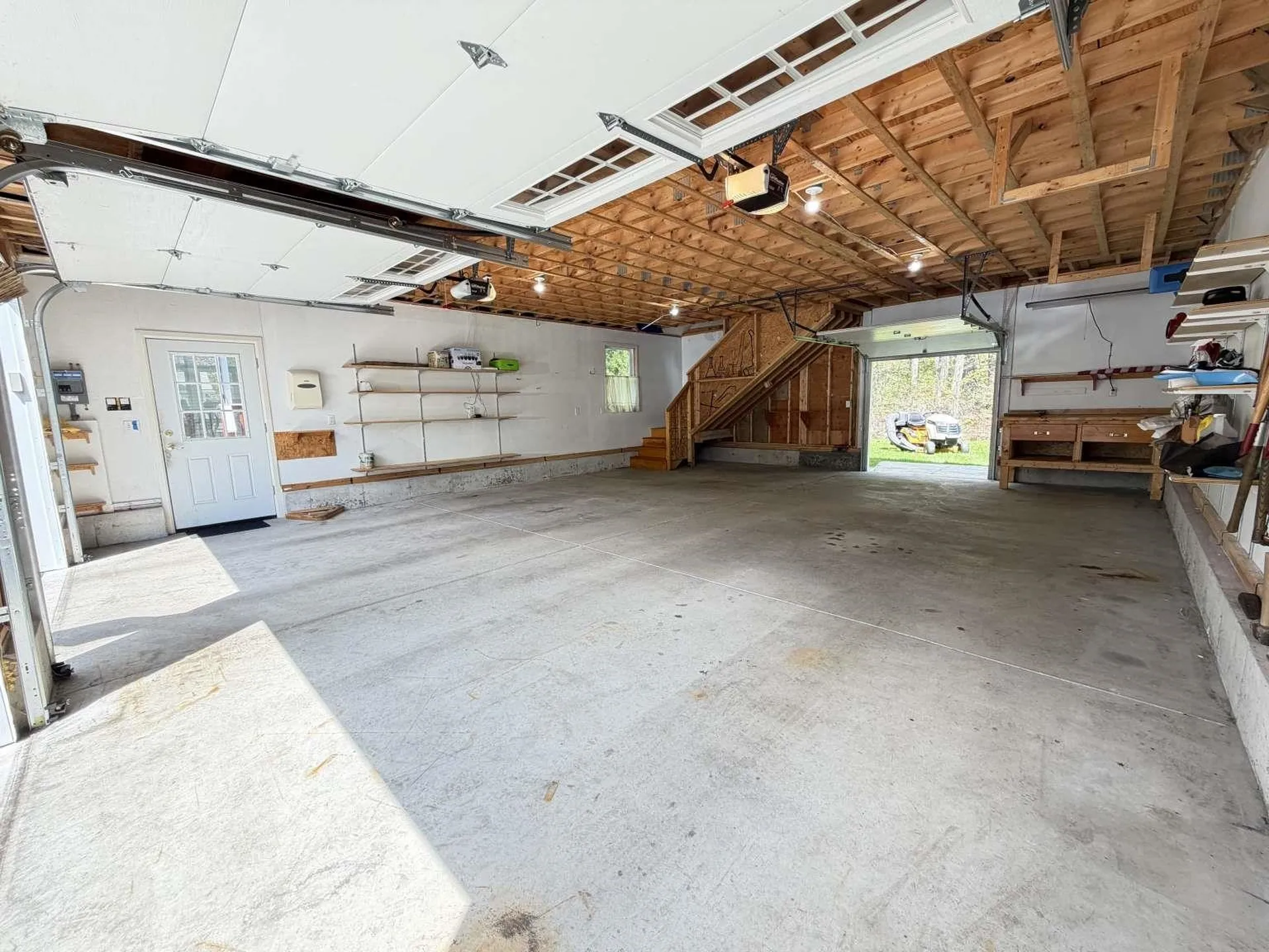 314 Mammoth Road Londonderry NH 03053