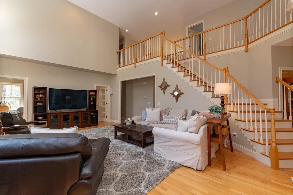 50 Newfane Road Bedford NH 03110