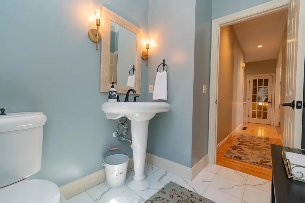 50 Newfane Road Bedford NH 03110