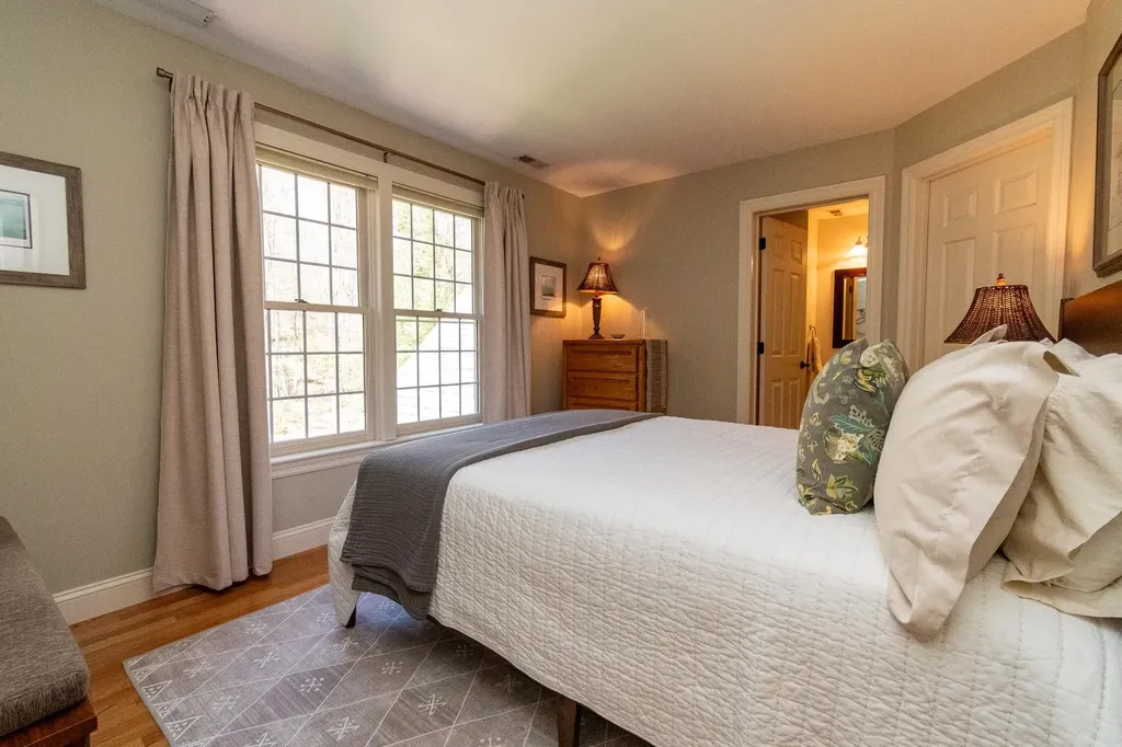 50 Newfane Road Bedford NH 03110