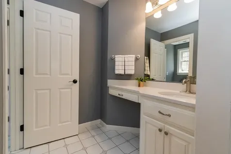 50 Newfane Road Bedford NH 03110