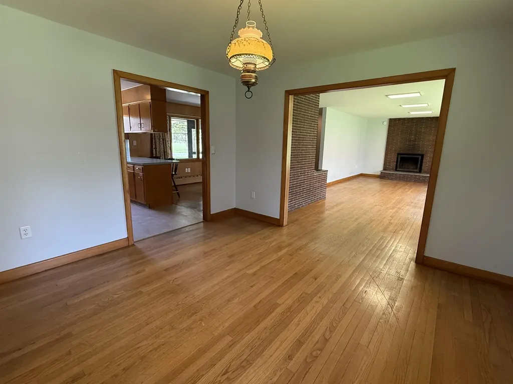422 Governor Hunt Road Vernon VT 05354