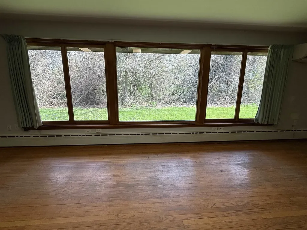 422 Governor Hunt Road Vernon VT 05354
