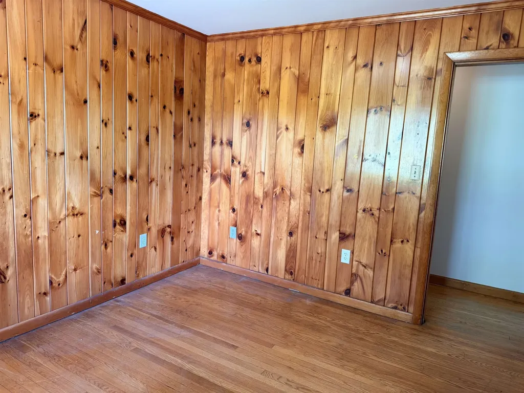 422 Governor Hunt Road Vernon VT 05354