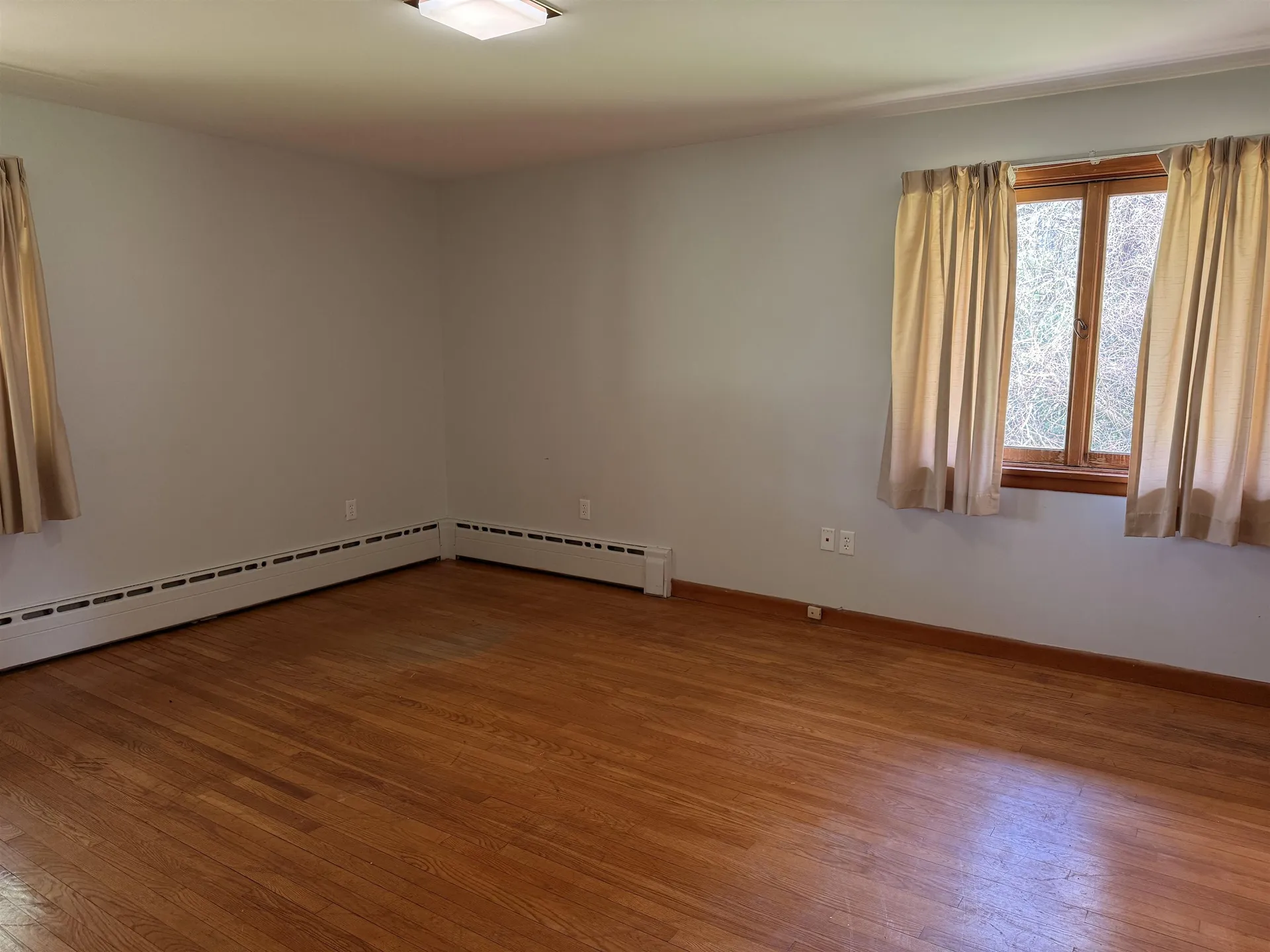 422 Governor Hunt Road Vernon VT 05354