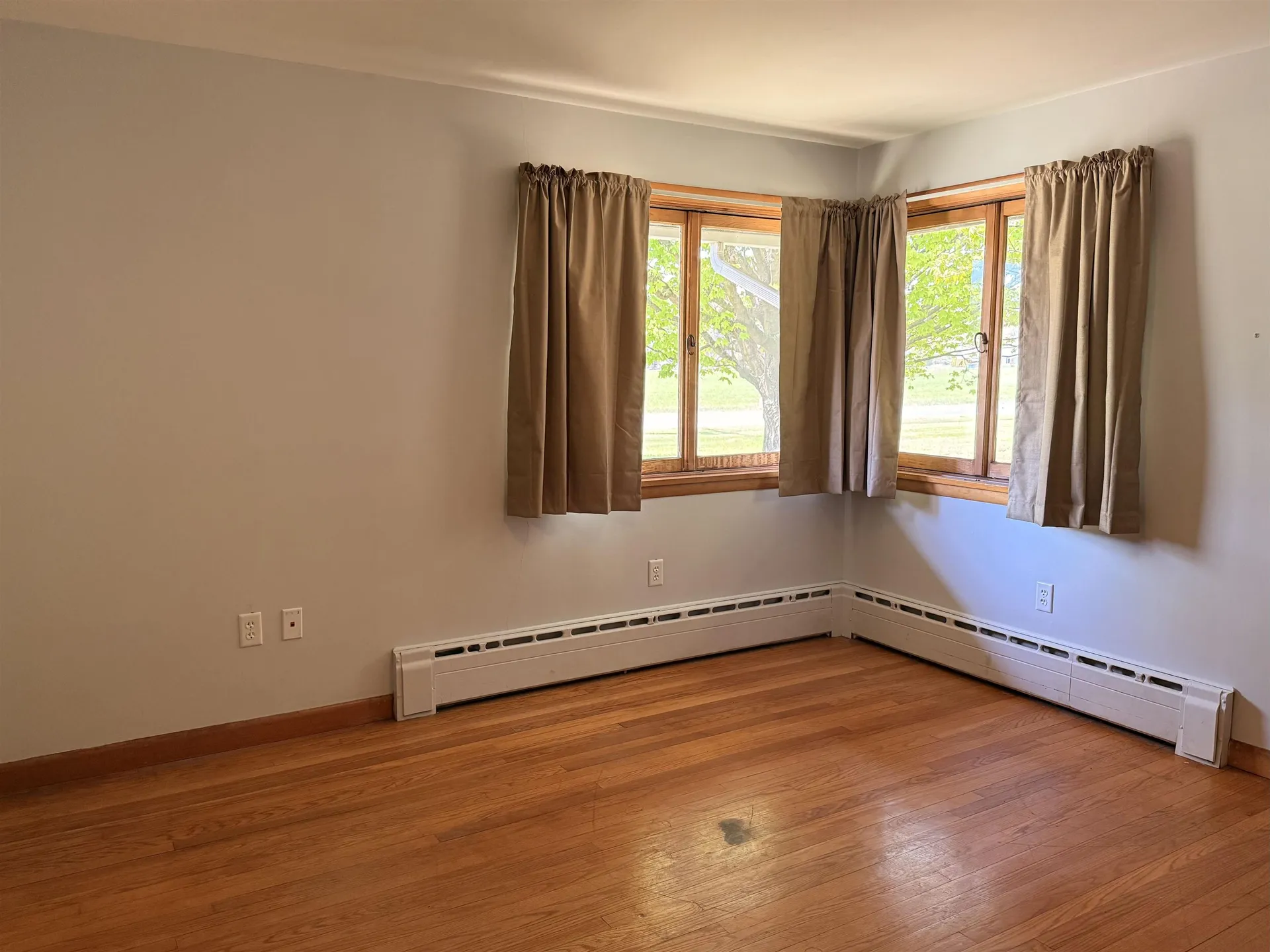 422 Governor Hunt Road Vernon VT 05354