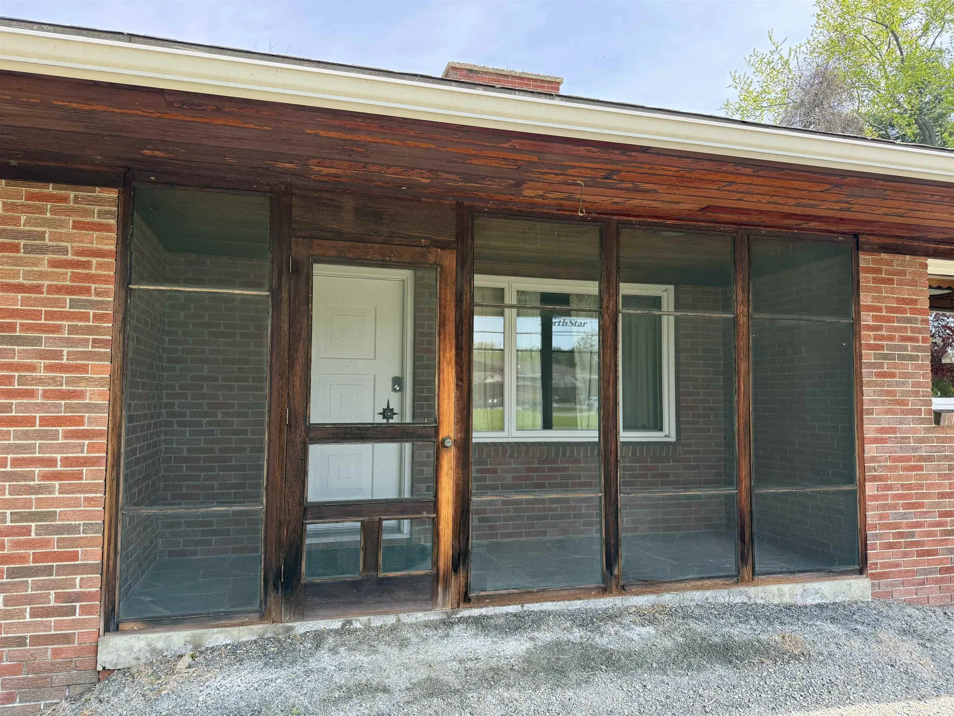 422 Governor Hunt Road Vernon VT 05354