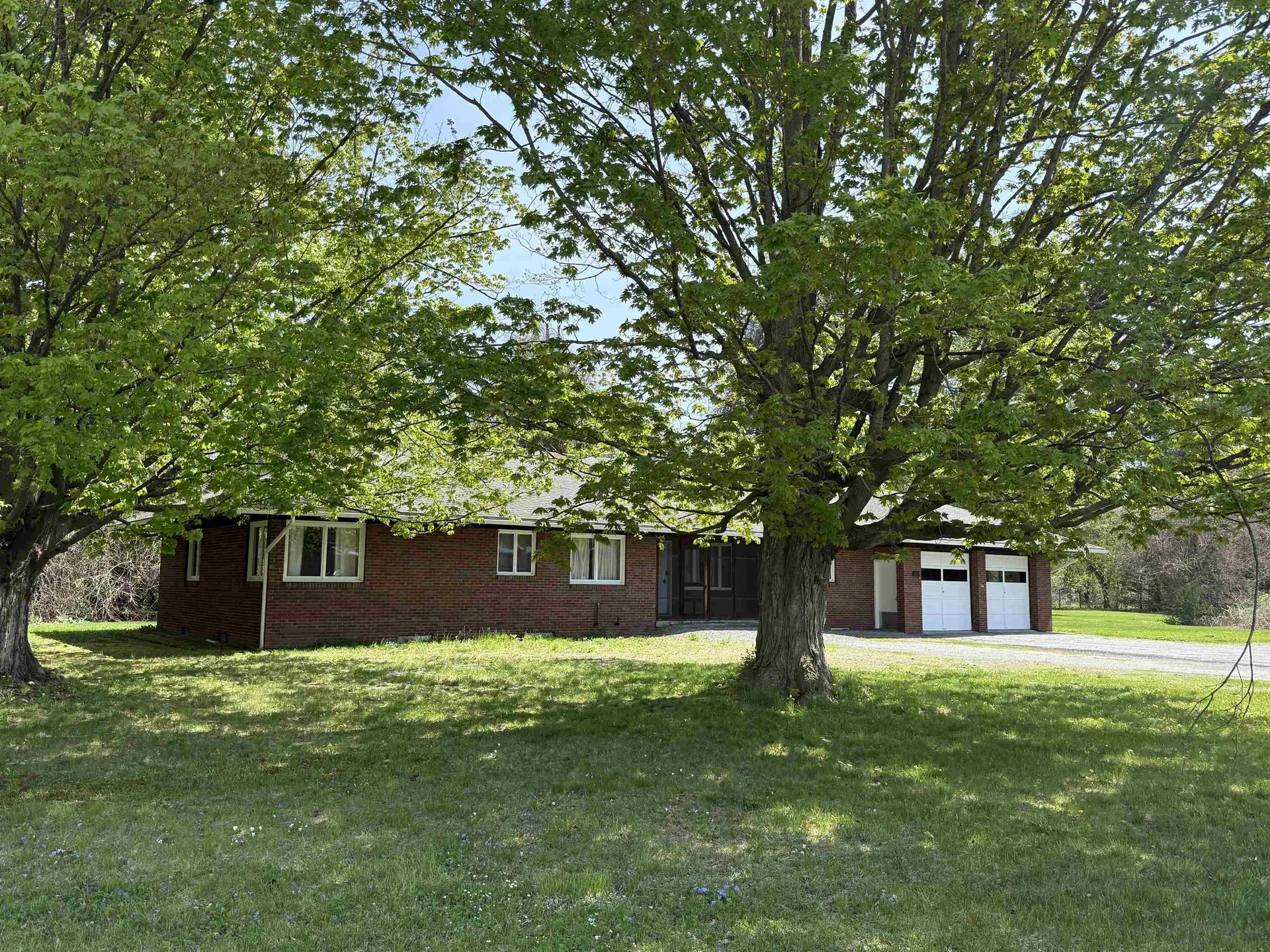 422 Governor Hunt Road Vernon VT 05354
