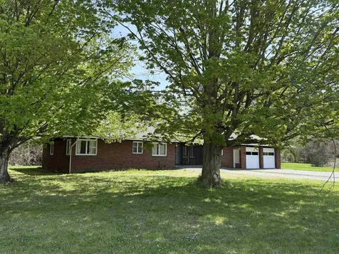 422 Governor Hunt Road Vernon VT 05354