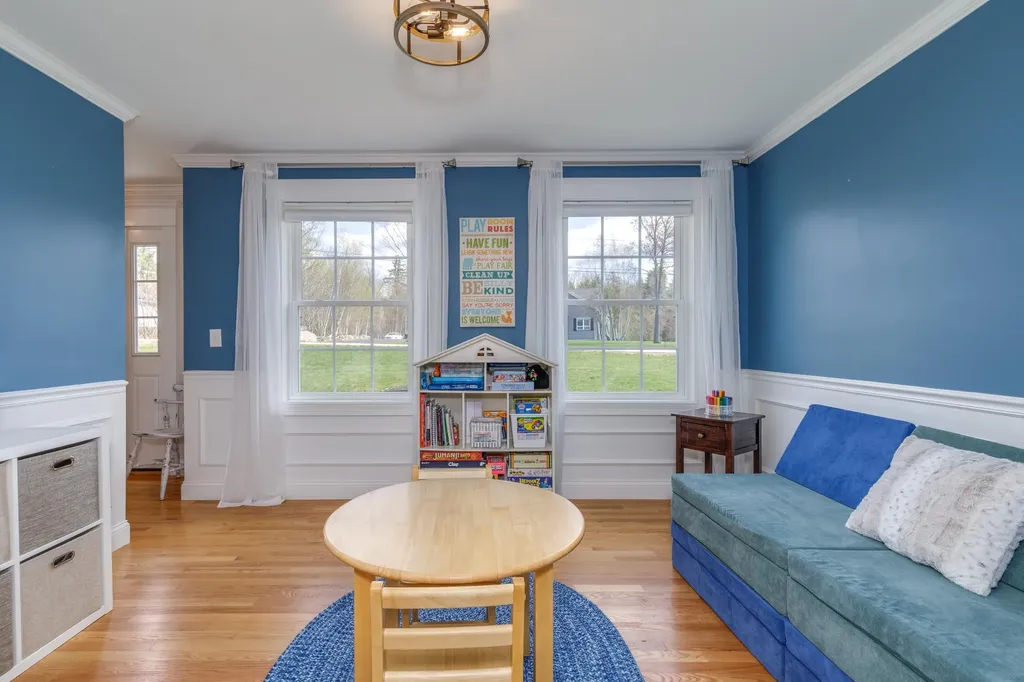 28 Mcevoy Lane Epsom NH 03234