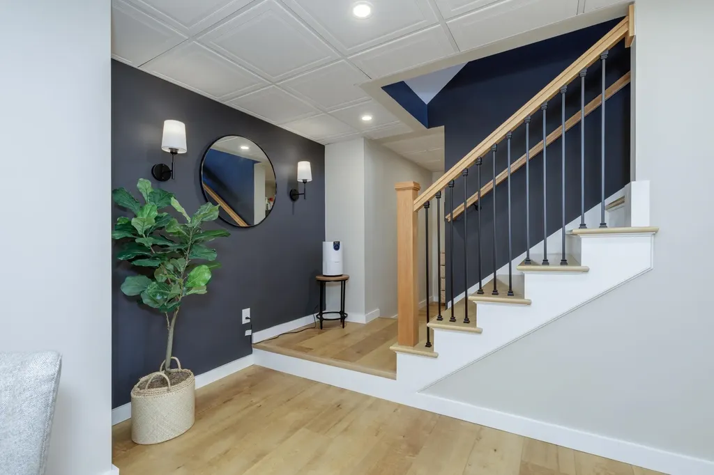 28 Mcevoy Lane Epsom NH 03234