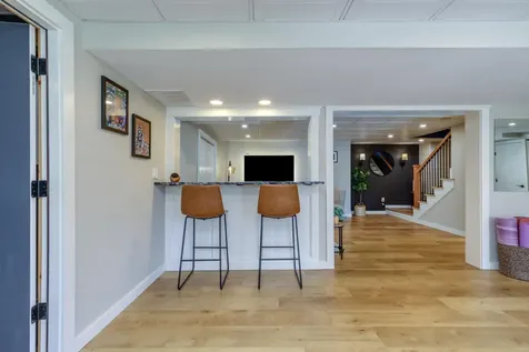 28 Mcevoy Lane Epsom NH 03234
