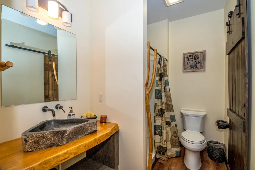 28 Juniper Way Jackson NH 03846