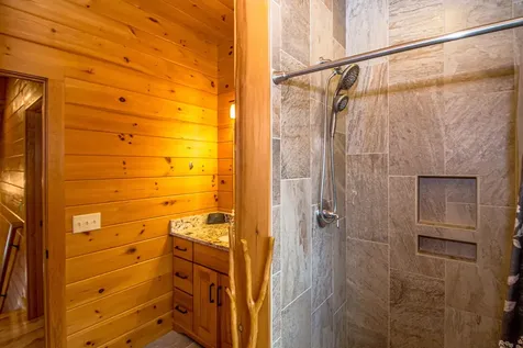 28 Juniper Way Jackson NH 03846