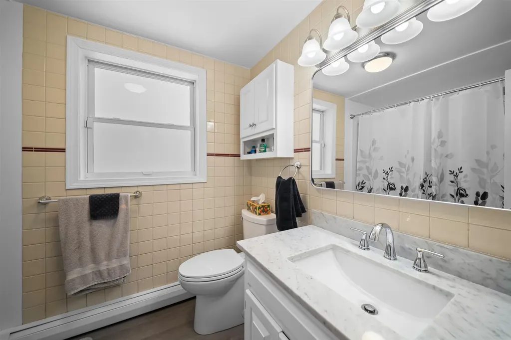 15 Earle Drive Lee NH 03861