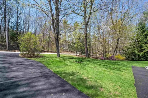 15 Earle Drive Lee NH 03861