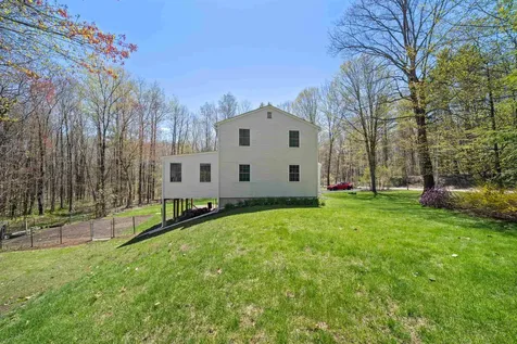 15 Earle Drive Lee NH 03861