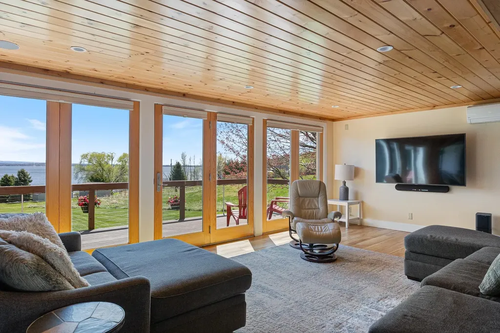 14 Turtle Bay Lane South Hero VT 05486