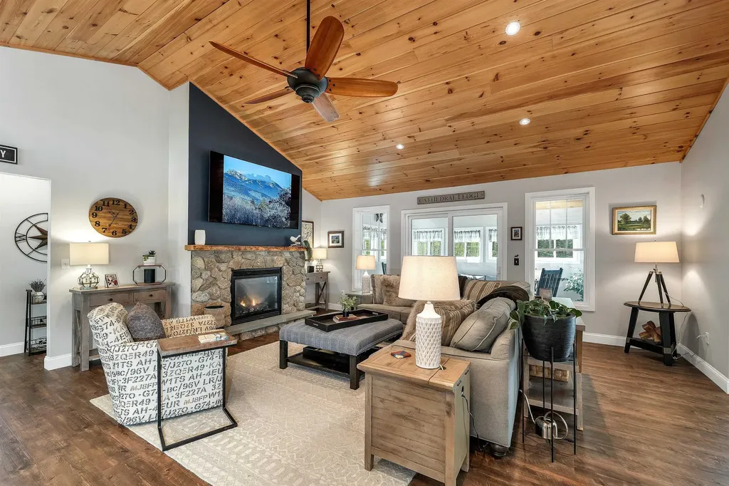 511 Grandview Road Conway NH 03818