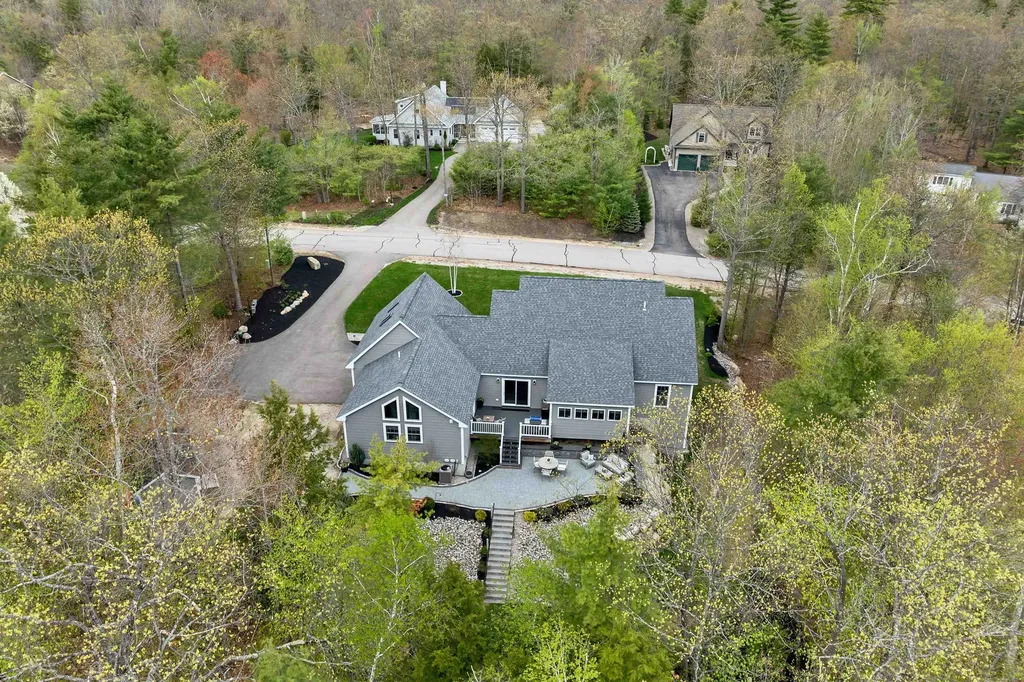 511 Grandview Road Conway NH 03818