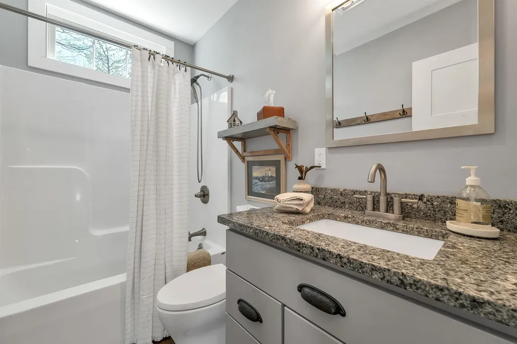 511 Grandview Road Conway NH 03818