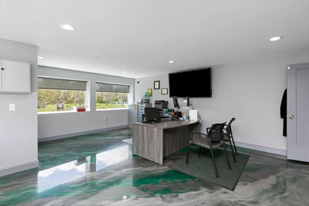 409 Emerson Avenue Hampstead NH 03841