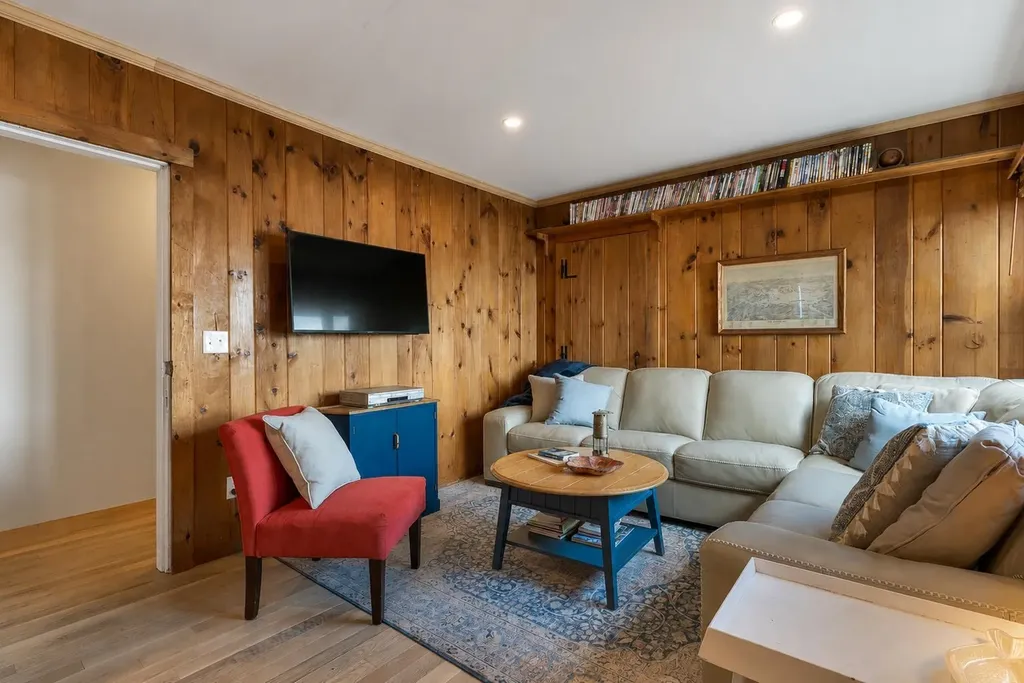 292 Bear Island Meredith NH 03253