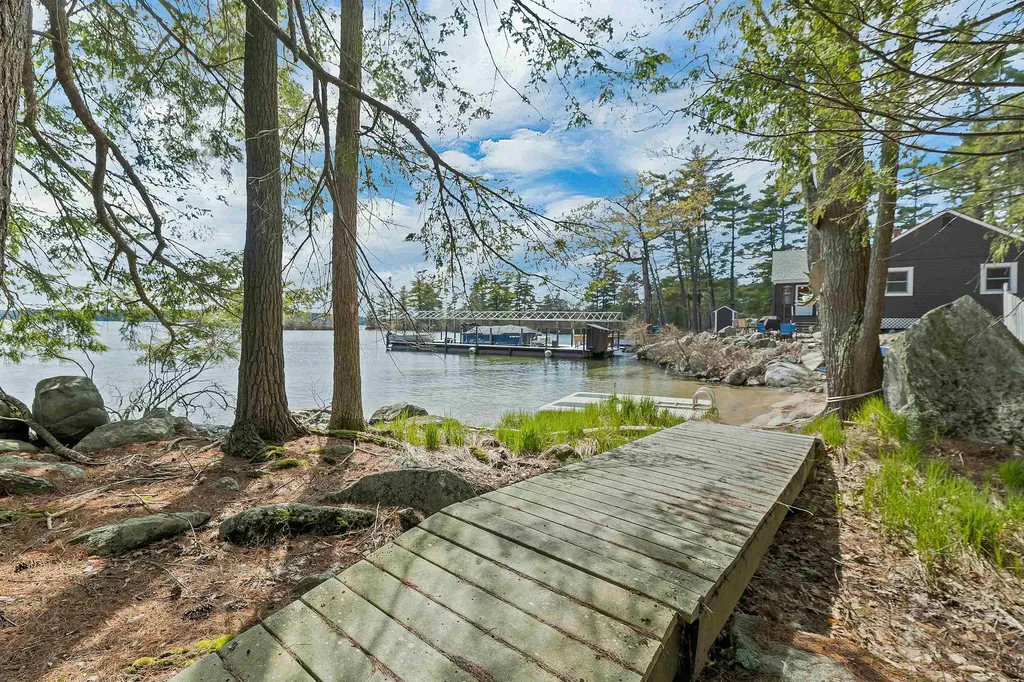 292 Bear Island Meredith NH 03253