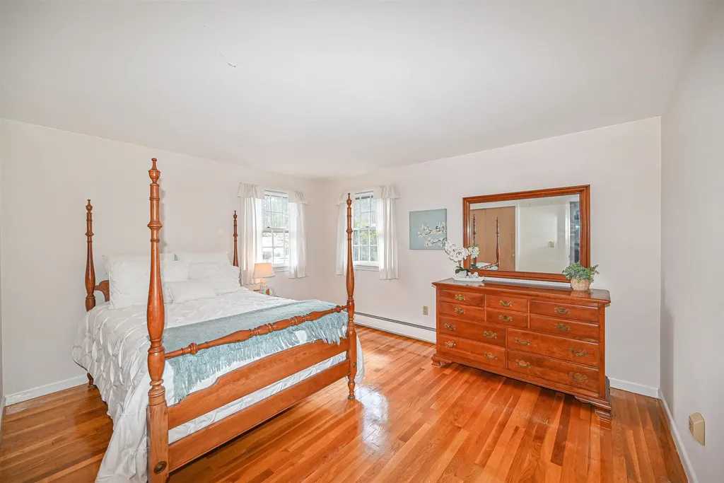 58 Sherwood Drive Hooksett NH 03106