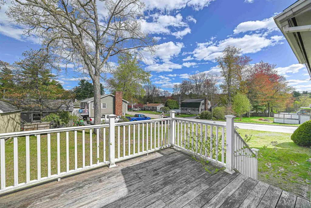 58 Sherwood Drive Hooksett NH 03106
