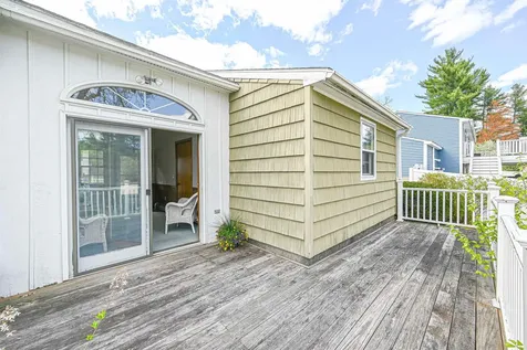 58 Sherwood Drive Hooksett NH 03106