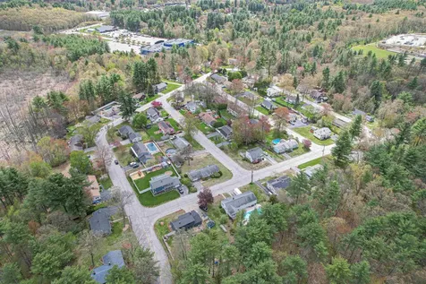 58 Sherwood Drive Hooksett NH 03106