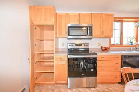 58 Sherwood Drive Hooksett NH 03106