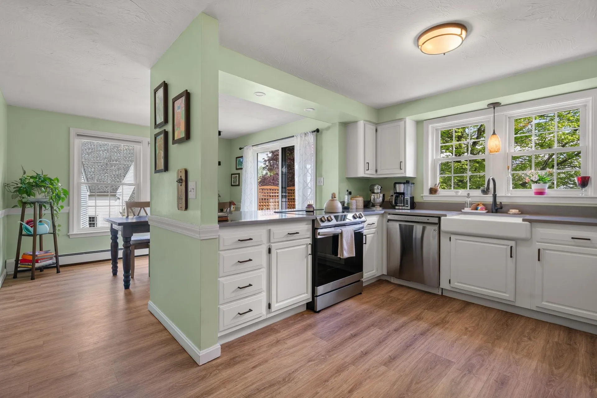 27 B Apple Tree Drive Goffstown NH 03045