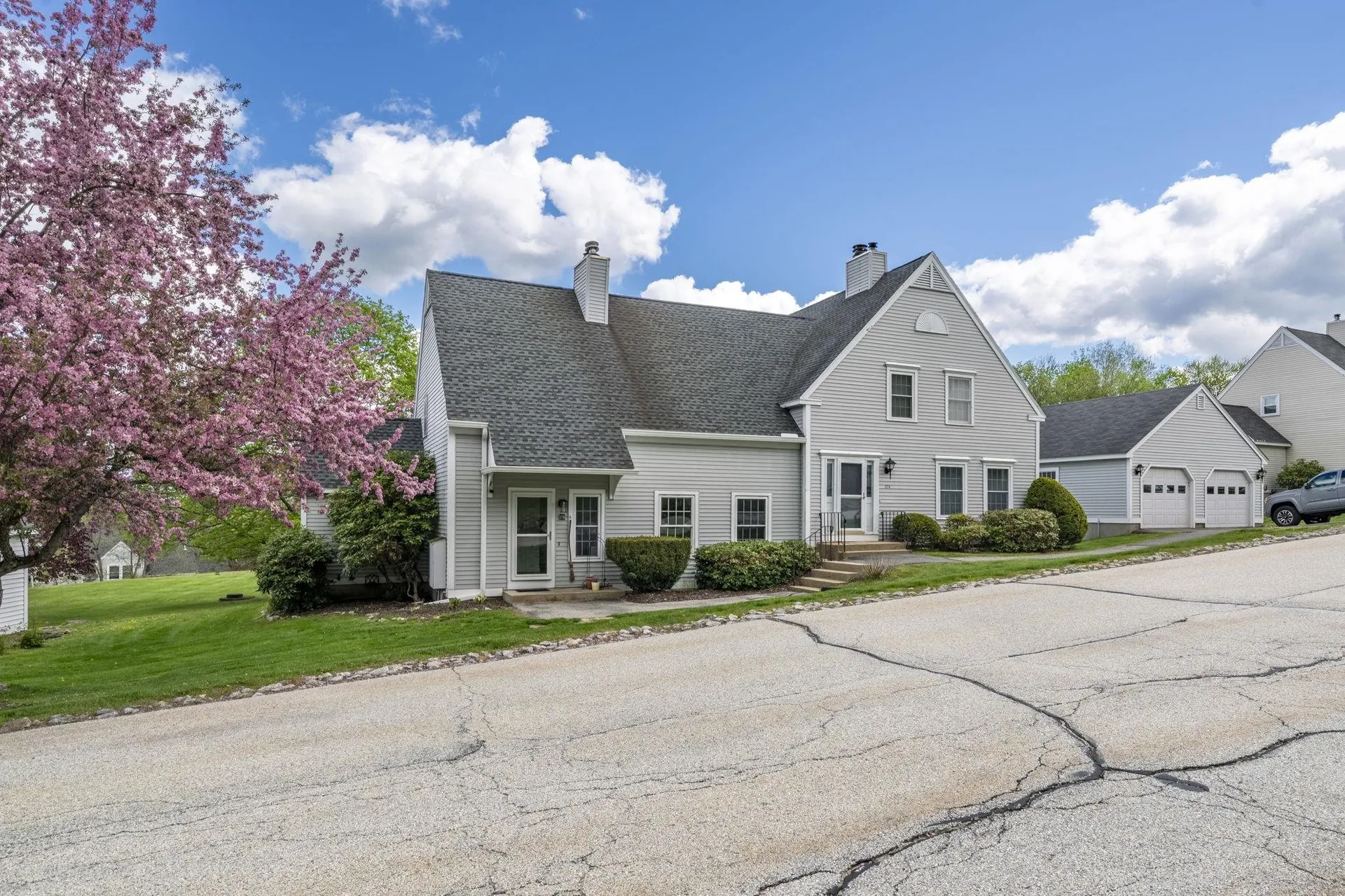 27 B Apple Tree Drive Goffstown NH 03045