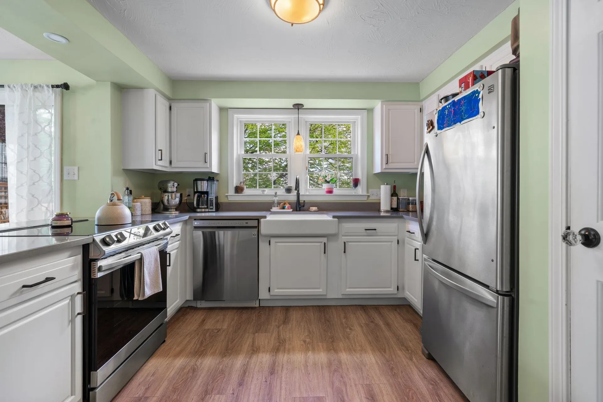 27 B Apple Tree Drive Goffstown NH 03045