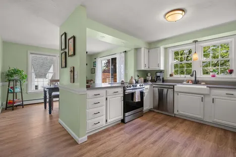 27 B Apple Tree Drive Goffstown NH 03045