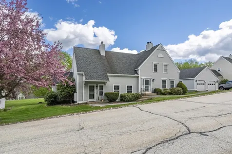 27 B Apple Tree Drive Goffstown NH 03045