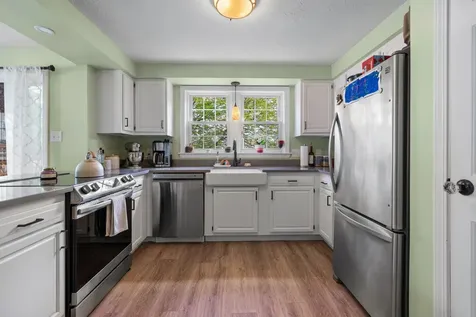 27 B Apple Tree Drive Goffstown NH 03045