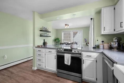27 B Apple Tree Drive Goffstown NH 03045