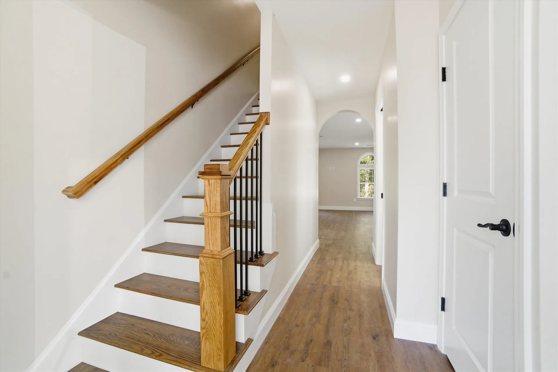 6 Pleasant Street Derry NH 03038