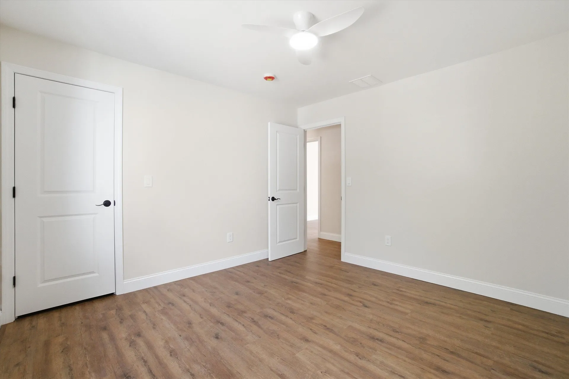 6 Pleasant Street Derry NH 03038