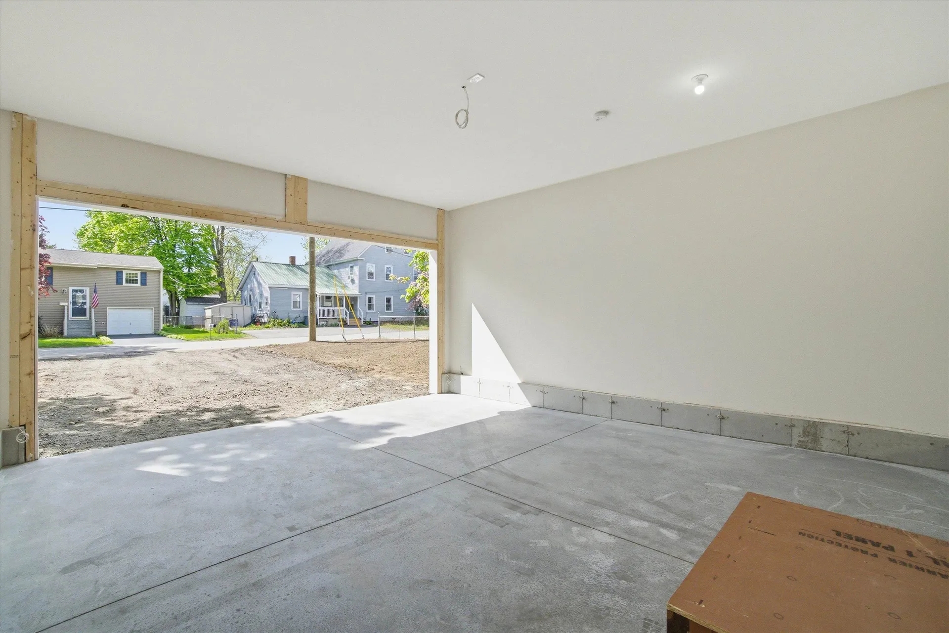 6 Pleasant Street Derry NH 03038