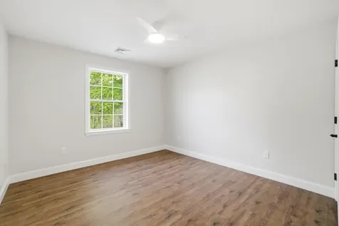 6 Pleasant Street Derry NH 03038