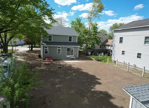 6 Pleasant Street Derry NH 03038