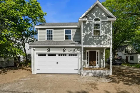 6 Pleasant Street Derry NH 03038